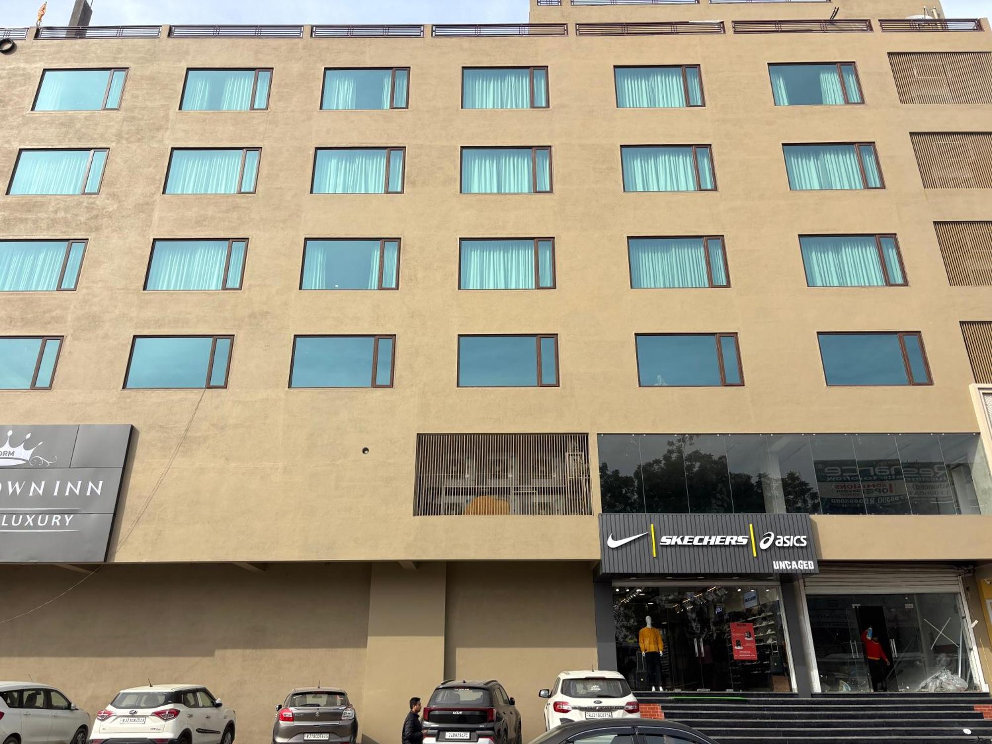 Hotel The Crown Inn Jhunjhunu Exterior photo